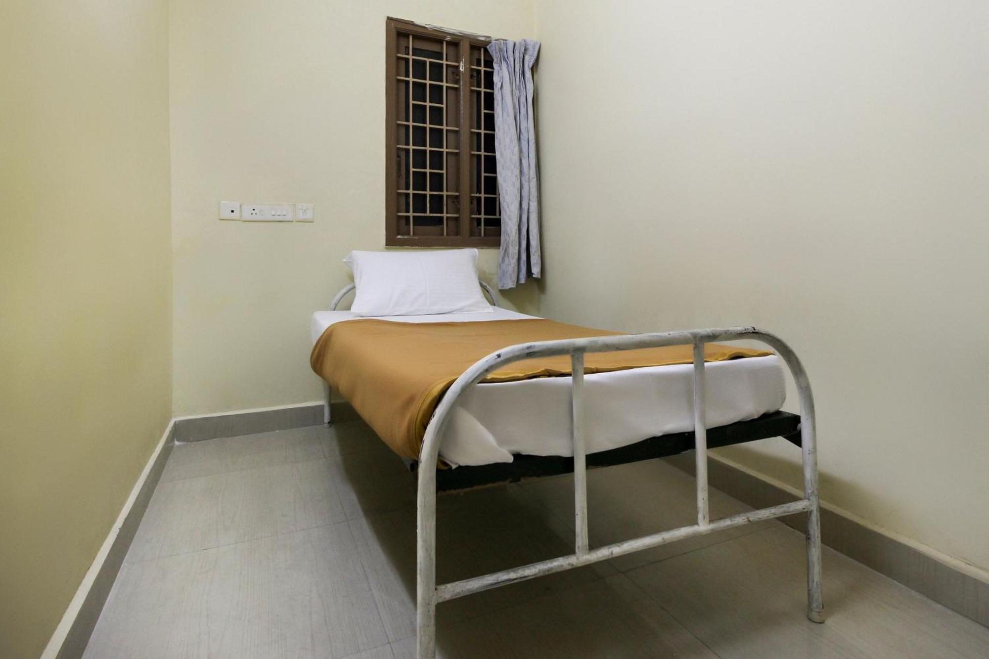 Hotel Spot On Jayalakshmi Residency Non Ac Kovilpatti Exterior foto
